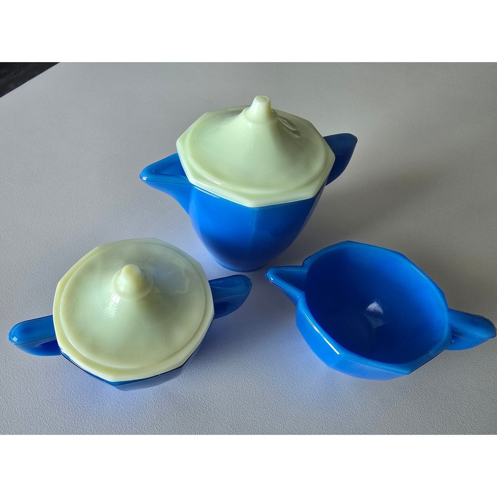 Vintage Blue Milk Glass Creamer‎ Sugar Bowl Set Kitchen Decor Cute